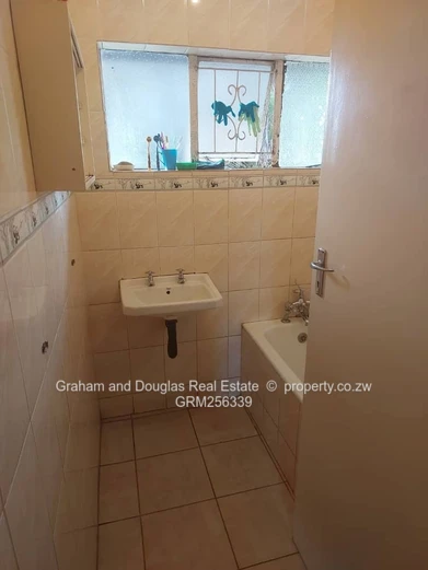 Solid Mabelreign house for sale