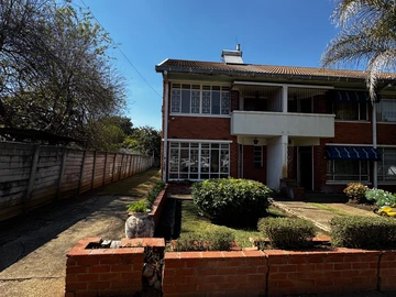 3 Bedroom Garden Flat