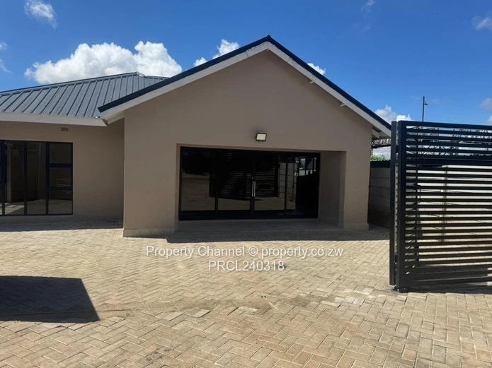 Versatile Commercial Property Near NRZ Industrial