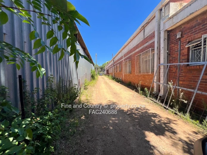 Warehouse For Sale – Main Road Frontage