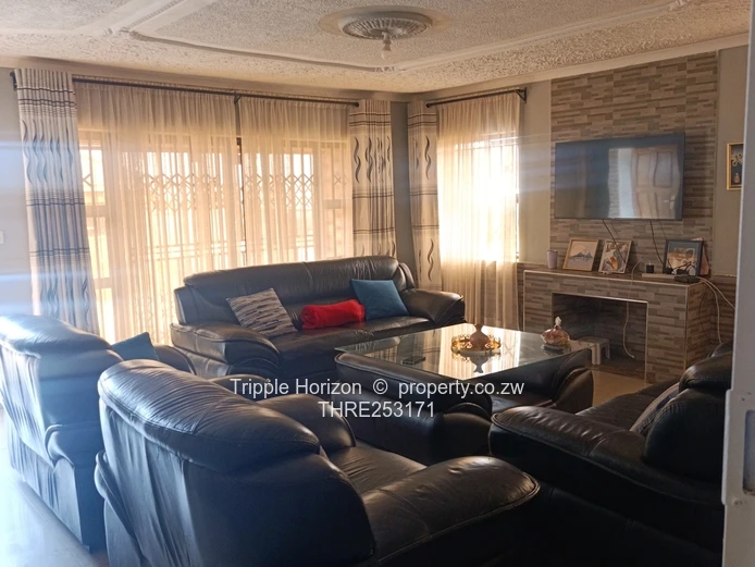 Riddle ridge Morden 3-Bed Home with Garage & Borehole 