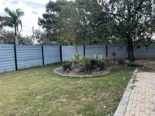 3 Bedroom Flat & Apartment