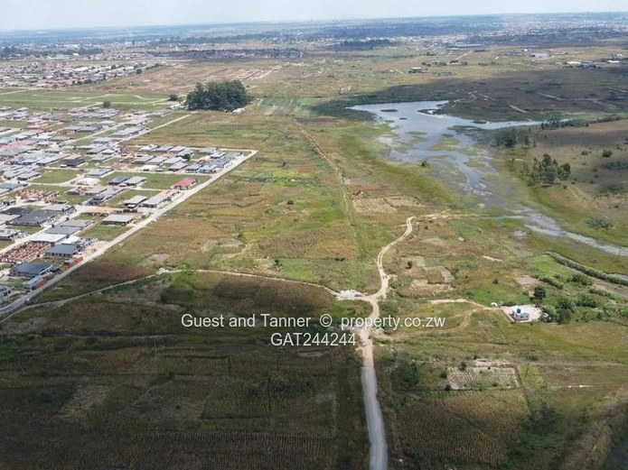 High School stand for Sale in Mabvazuva Estate!!