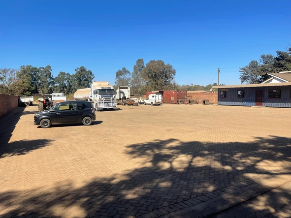 Commercial & Industrial Land