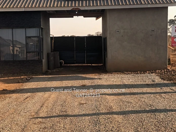 Canal Lifestyle – Kutandara, Tynwald Stands For Sale