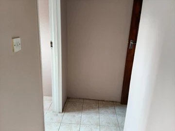 3 Bedroom Flat & Apartment