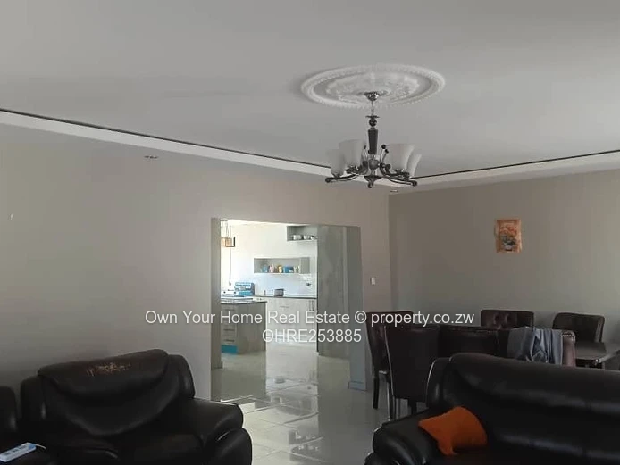 Elegant 4-Bed Family Home on 1800m² in Mount Pleasant Heights