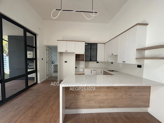 To Let Newly Built Luxury 4-Bedroom Townhouse |Highlands