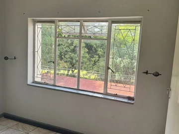 Flat & Apartment