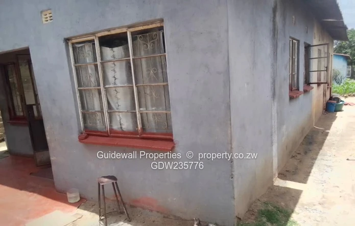 7 roomed house for sale in Glenview 1 with deeds