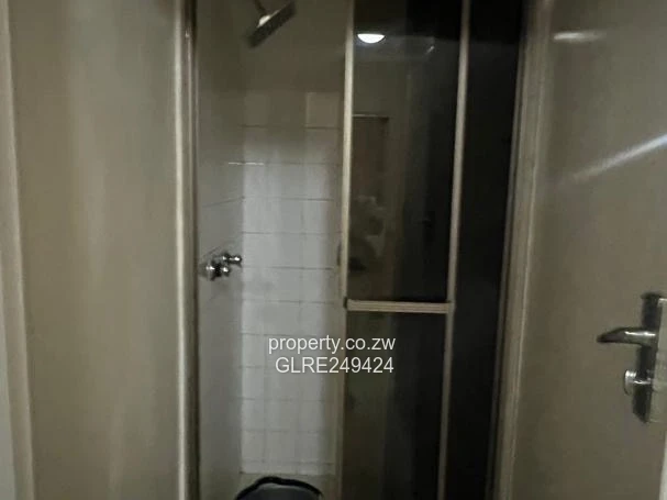 2-Bed, 2-Bath Garden Flat Greencroft Harare — Borehole