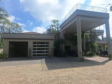 7 Bedroom House
