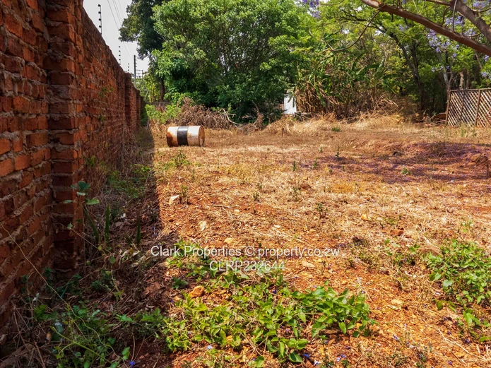 Prime 1 Acre Panhandle Stand in a Beautiful Setting! (Sole Mandate)