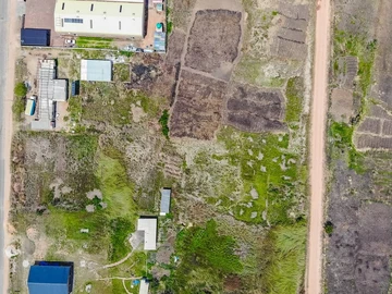 Commercial & Industrial Land