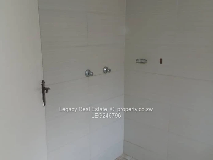 Westgate House To Let – Close To American Embassy