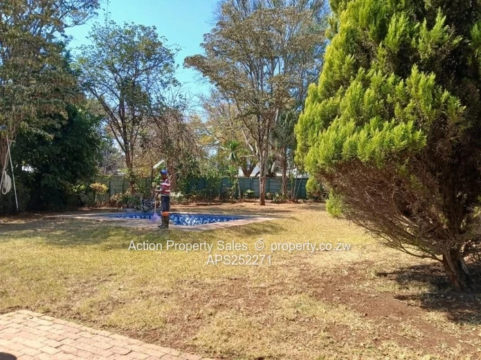 Lovely Family Home With 4 Beds! 