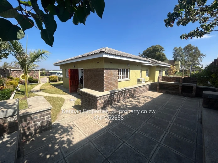 New Furnished 3-Bedroom Garden Cottage