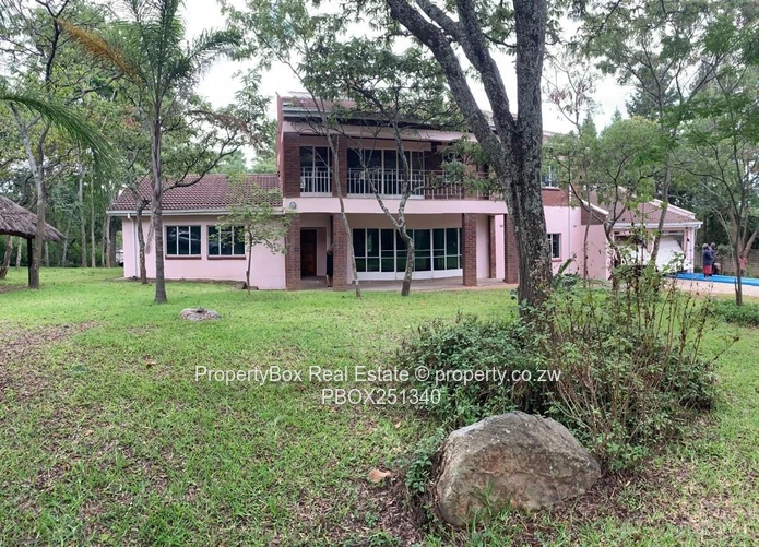 Glen Lorne double storey 6 bed house to rent for immediate occupation!