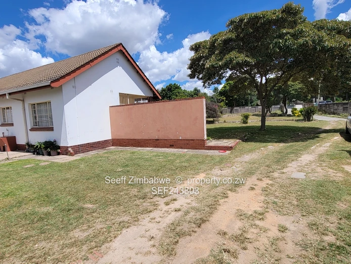 Airport Road Frontage Hatfield