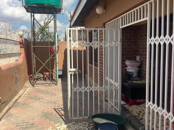 4 Bedroom House