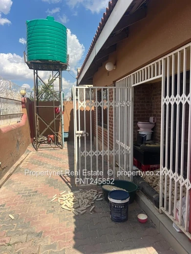 Solid neat family home!!!