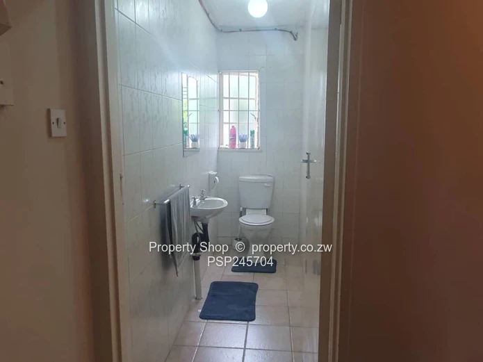 Duplex Flat in Northern Suburb   (Sole Mandate)