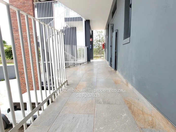 Spacious 2-Bed, 150m² Modern Apartment in Vainona