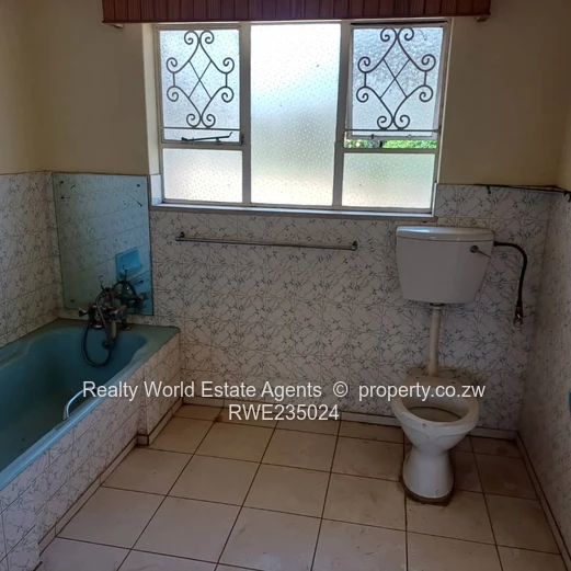 Three Bedroomed Property To Rent-Suitable for Commercial Use