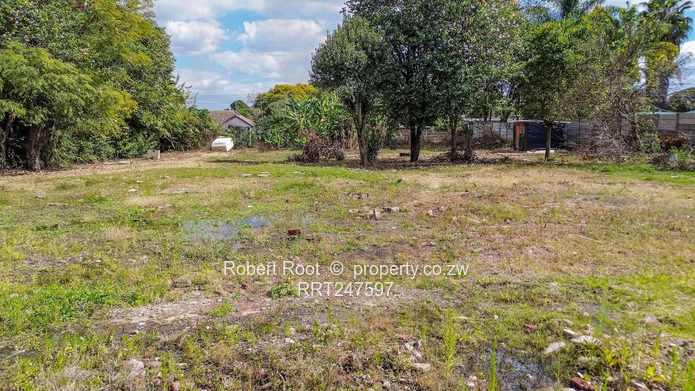 Vacant 2,000 m² Commercial Stand in Avondale 