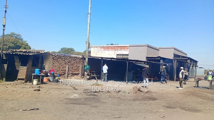 Ardbennie: 3,000m² Retail Complex on 7,047m² with Borehole (Sole Mandate)
