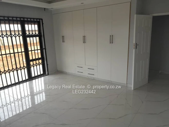 Modern Newly Built Houses for Rent in Glaudina