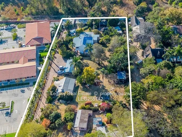 Private Newlands Oasis: 3-bed Home on 6700m² with Pool & Lapa