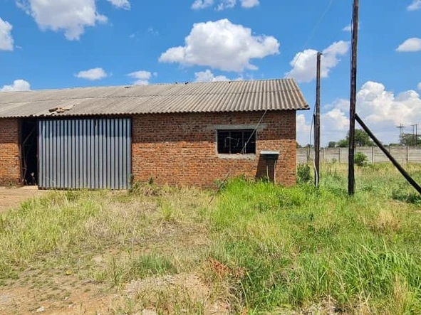 Farm & Agricultural Land