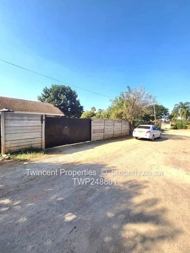 Spacious garden flat