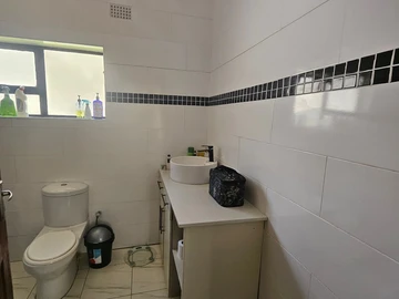 Beautiful And Neat Apartment For Sale In Eastlea