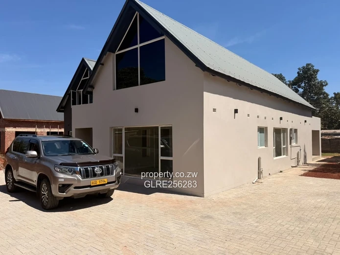 To Rent: Modern 4-Bed Borrowdale Home with Borehole