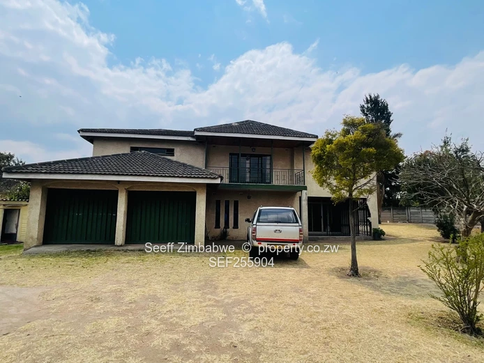 5 Bedroom House For Sale In Old Windsor Ruwa (Sole Mandate)