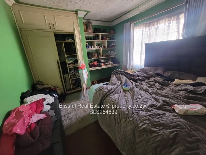 4 bedroom house for sale in Marimba 