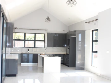 4 Bedroom Garden Flat
