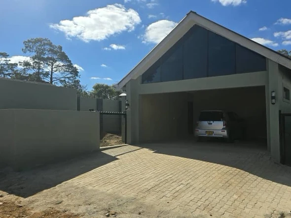 3 Bedroom Flat & Apartment