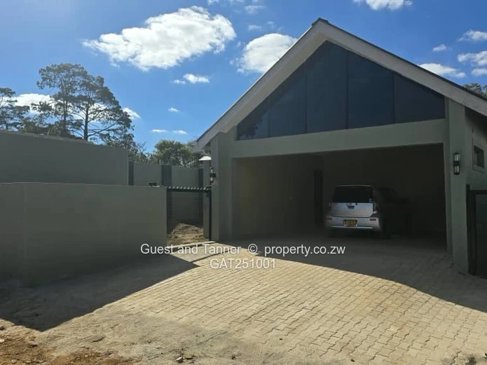 Spacious Greendale Cluster House For Sale   (Sole Mandate)