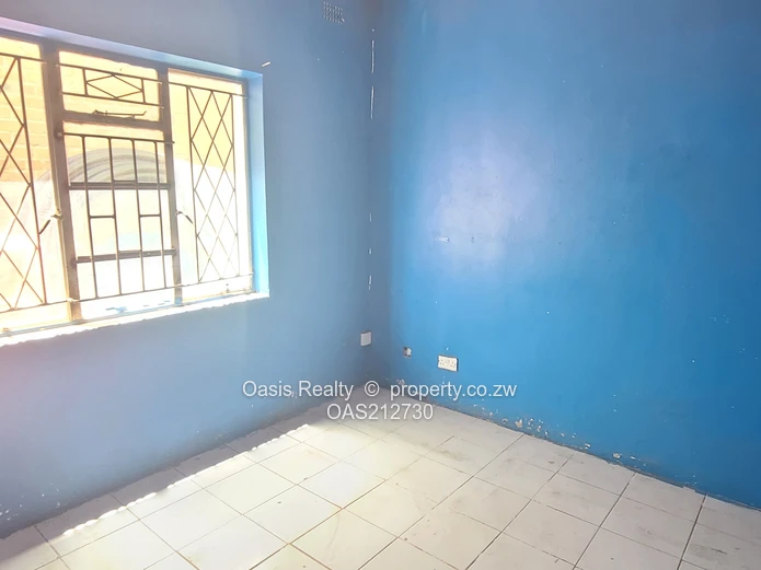 Compact Office suite in prime industrial hub