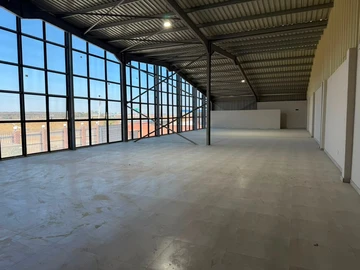 Warehouse & Factory