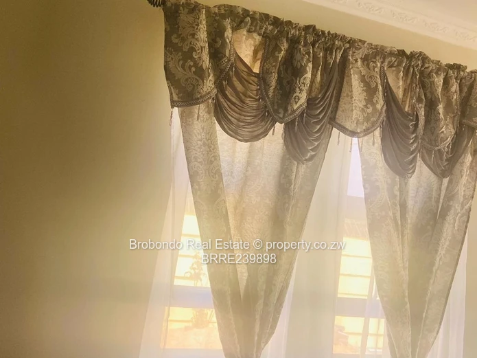 Newly Listed Houghton Park for sale! 