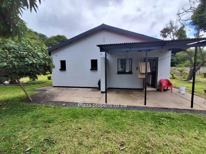 A Lovely Home in a Peaceful area near Lundi Park Golf Course