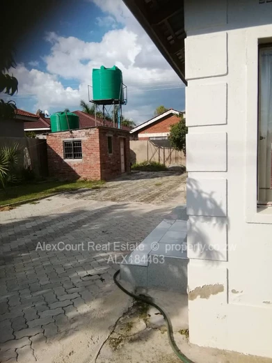 Clean Zimre Park House! Bargain! (Sole Mandate)