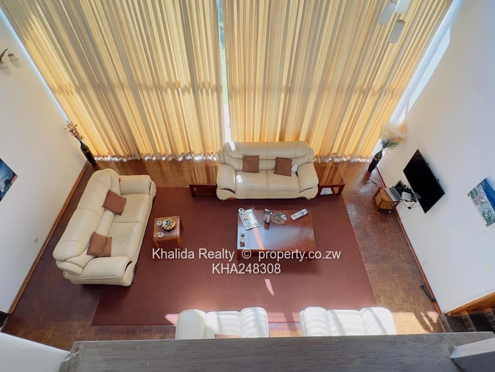 AVONDALE Executive Family Home | US$570k (Sole Mandate)