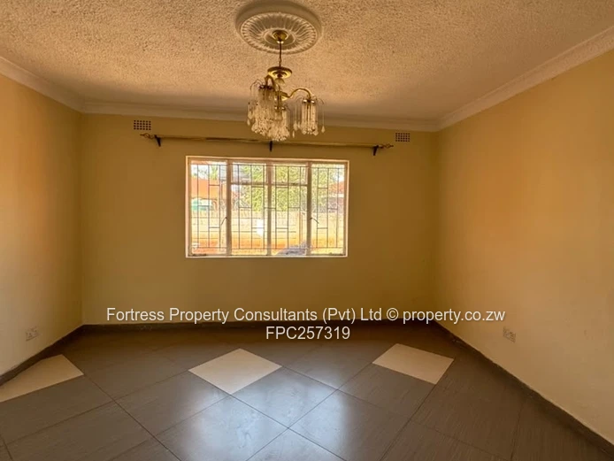 5-Bed House for Rent in Westgate