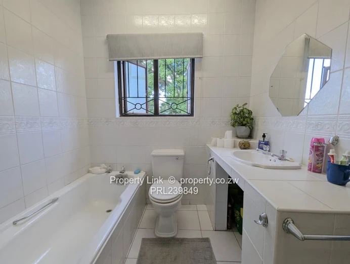 Double Storey Townhouse In Wonderful Complex