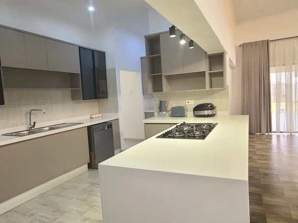 4 Bedroom House
